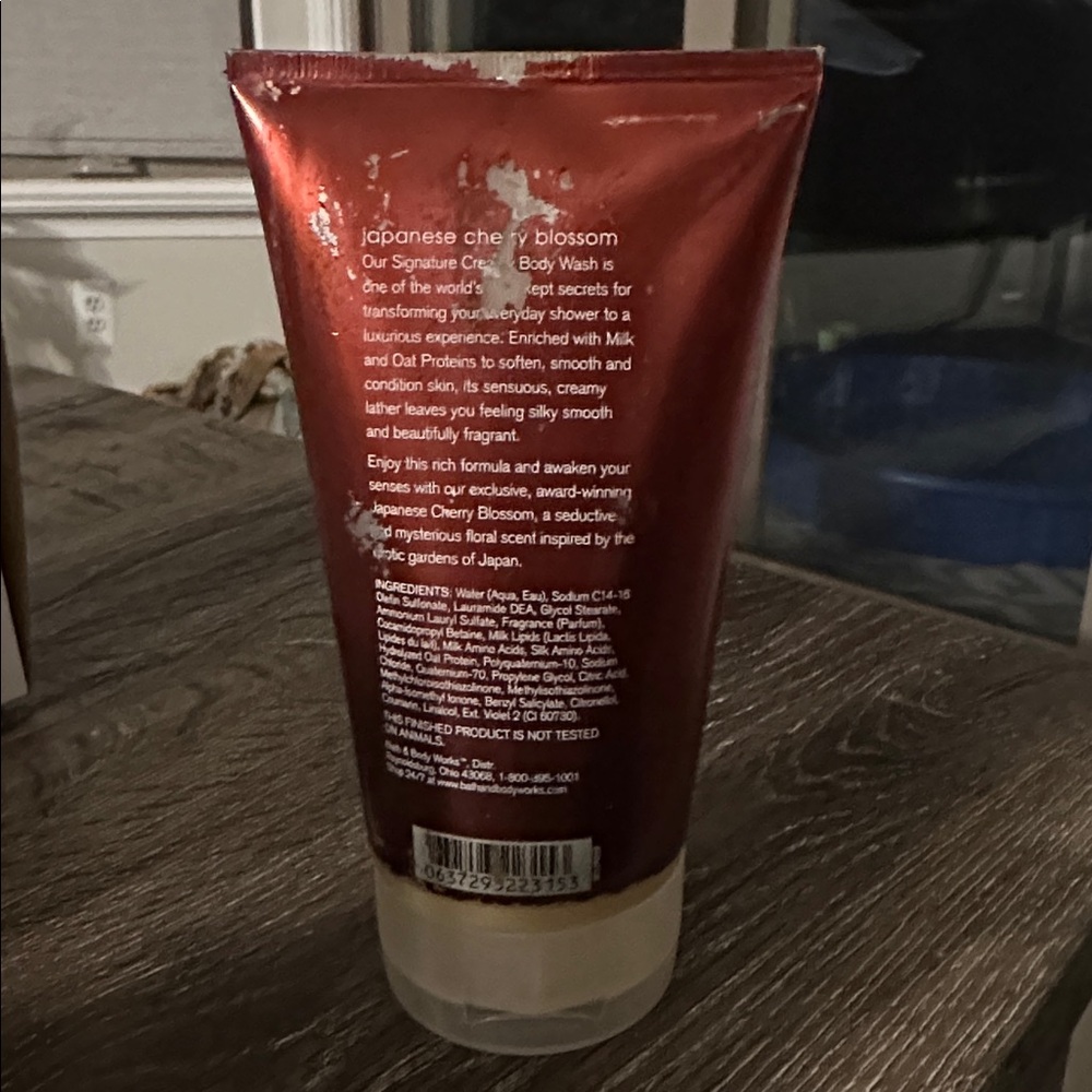 Bath & Body Works Vintage Japanese Cherry Blossom Creamy Body Wash‎ - Picture 3 of 4